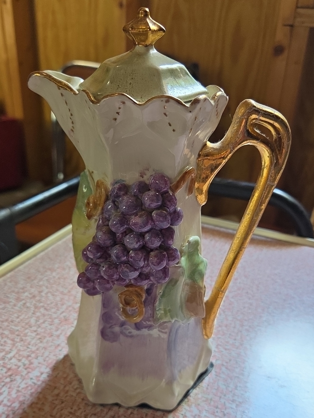 Vintage 1960 Hand Painted Grape Ceramic Pitcher Tankard Gold Trim Signed Dora - Picture 1 of 6